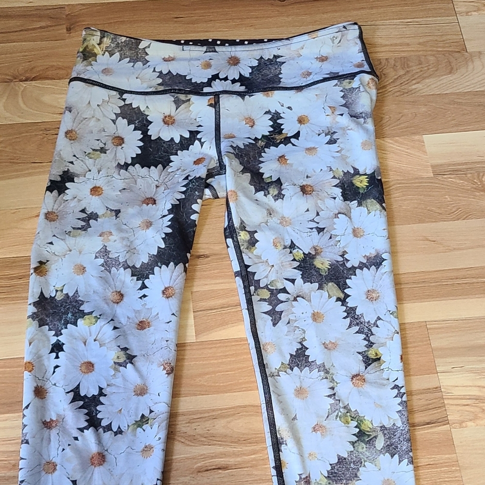 Wear it to Heart "With" Reversible Yoga Leggings